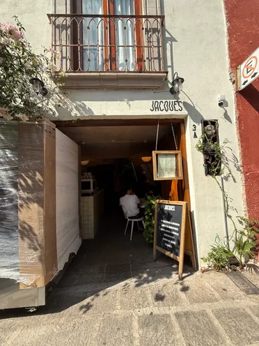 Photograph from Where Lulu Lunches: San Miguel Daytime Eats