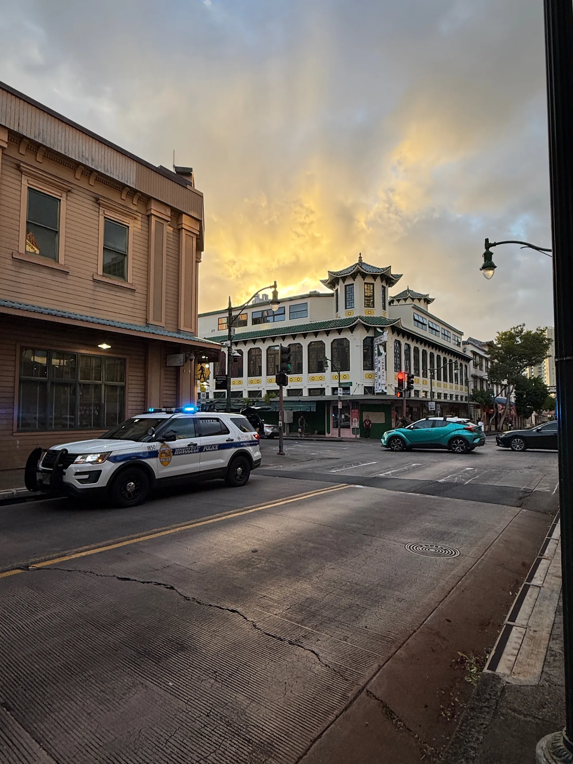 Oahu: Chinatown Is Popping