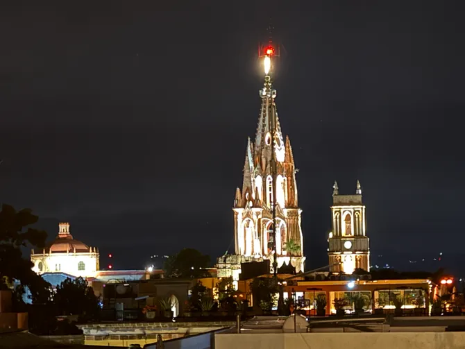 Photograph from The Irresistible Lure of Rooftop Tables | San Miguel de Allende