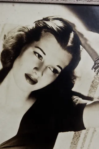 Photograph from Aunt Mimsy: The Cecil Beaton / Vogue Years