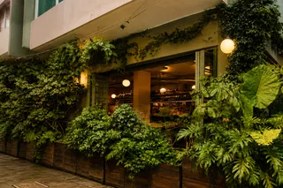 Lardo: A Solid Neighborhood Hang