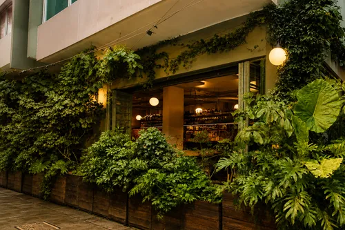 Lardo: A Solid Neighborhood Hang